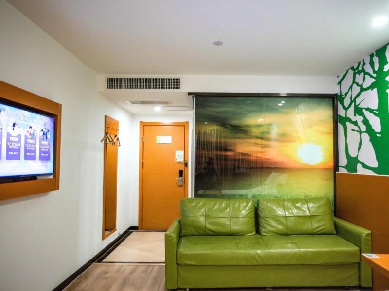 Vatica Shangdong Zaozhuang Tengzhou Railway Station Hotel Eksteriør billede